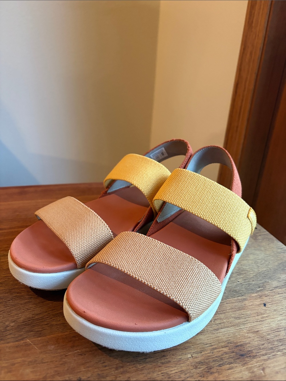 KEEN Women's Elle Backstrap Sandal- fossil orange
